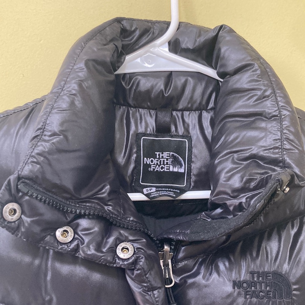 The North Face shiny black puffer vest size S - Picture 2 of 6